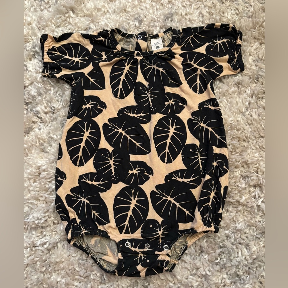 Kate Quinn Tan and Black Leaf Print One-Piece Bodysuit - 12-18m